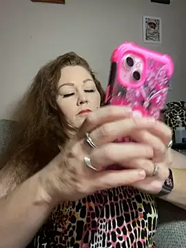 fatfabulous1981 online show from 11-20-25, 01:06