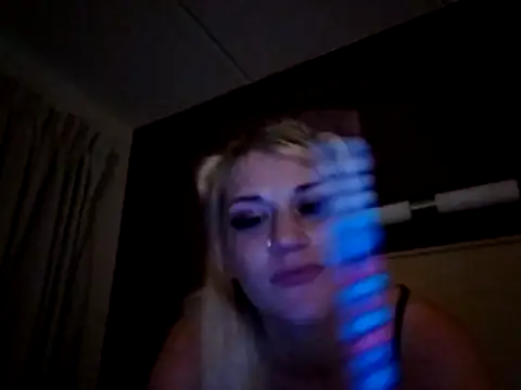 SexxxiLexiiii online show from 12-15-25, 09:24