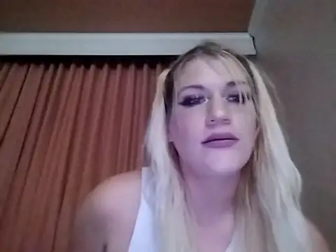 SexxxiLexiiii online show from 04-21-26, 09:59