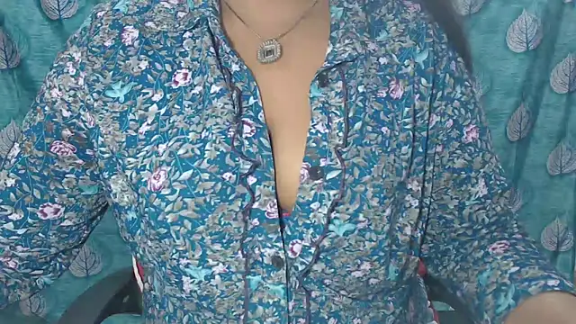 Sophia your online show from 03-07-25, 04:46