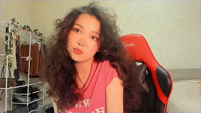 Snapshot of wastforu chatting on 02-20-26, 11:22 wastforu online show from 02-20-26, 11:22