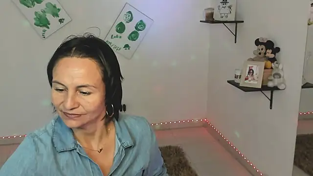 Snapshot of lollita_23_ chatting on 09-12-25, 09:04 lollita 23 online show from 09-12-25, 09:04