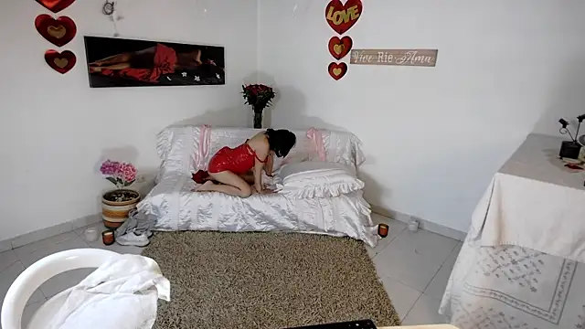 lollita 23  online show from 04-16-26, 09:39