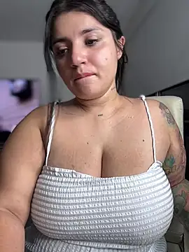 horny roomiess online show from 03-04-25, 12:18