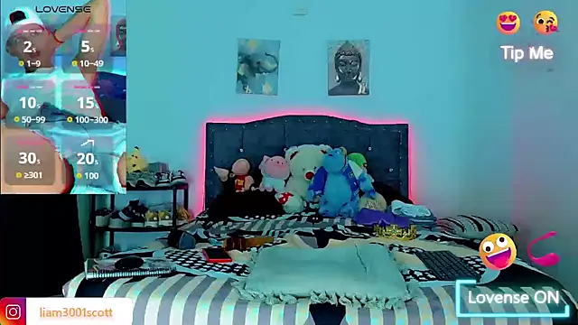 Liamscott  online show from 12-01-25, 05:51