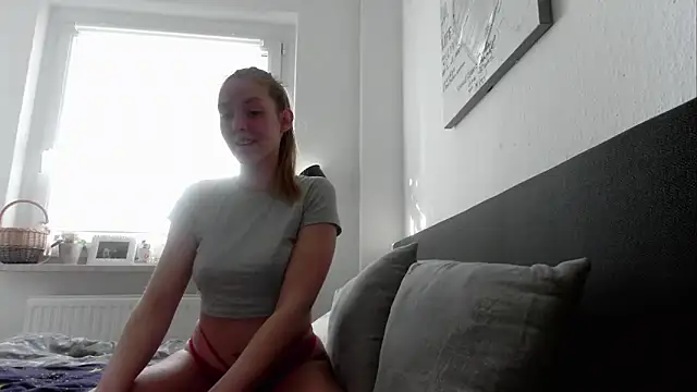 Snapshot of LachenderTeufel chatting on 03-22-25, 06:43 LachenderTeufel online show from 03-22-25, 06:43