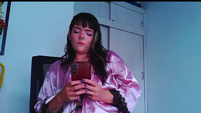 purple em69 online show from 02-08-26, 07:50