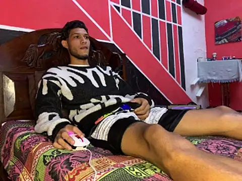 tanned boy online show from 06-11-26, 09:51
