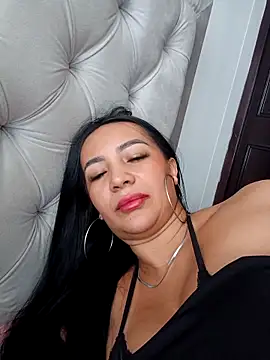 Snapshot of greicyass chatting on 09-26-25, 03:27 greicyass online show from 09-26-25, 03:27