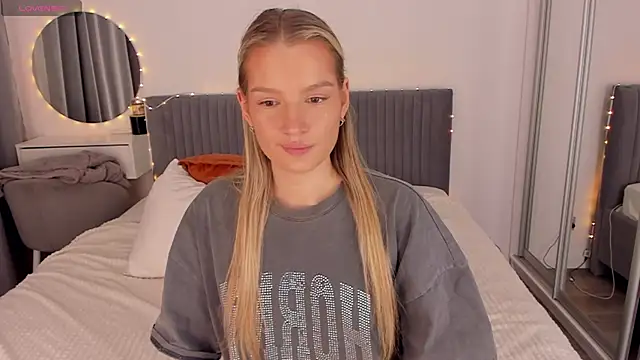 CassieRayss online show from 04-14-26, 02:34