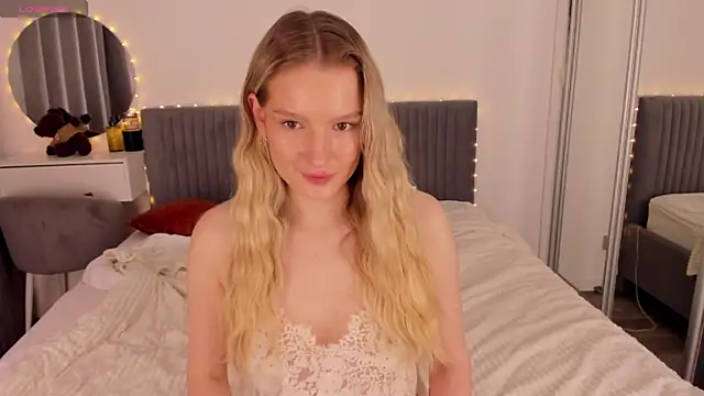 CassieRayss online show from 06-29-26, 05:13
