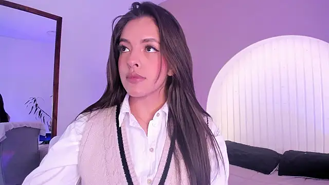 martina duque  online show from 03-18-26, 05:05