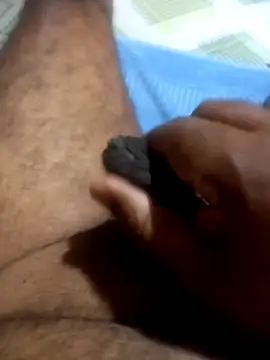 Snapshot of kznguy chatting on 10-09-25, 07:45 kznguy online show from 10-09-25, 07:45