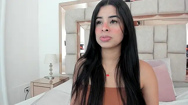 emma castilloo online show from 12-29-24, 04:19