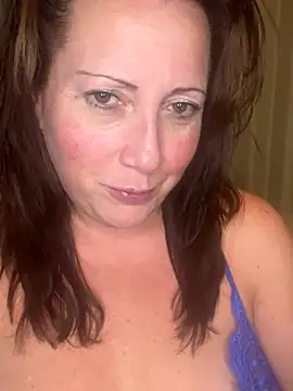 Snapshot of xsexycurvymilf chatting on 12-04-24, 07:23 xsexycurvymilf online show from 12-04-24, 07:23