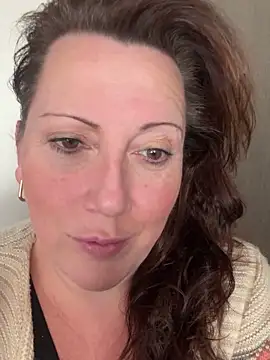 Snapshot of xsexycurvymilf chatting on 01-13-25, 11:52 xsexycurvymilf online show from 01-13-25, 11:52