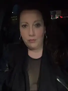 Snapshot of xsexycurvymilf chatting on 02-14-25, 05:14 xsexycurvymilf online show from 02-14-25, 05:14