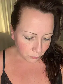 Snapshot of xsexycurvymilf chatting on 02-17-25, 02:59 xsexycurvymilf online show from 02-17-25, 02:59