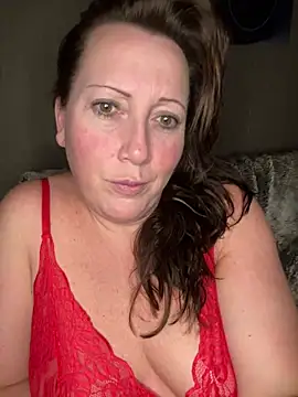 Snapshot of xsexycurvymilf chatting on 02-27-25, 09:04 xsexycurvymilf online show from 02-27-25, 09:04