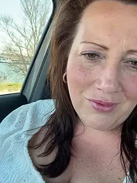 Snapshot of xsexycurvymilf chatting on 03-08-25, 12:52 xsexycurvymilf online show from 03-08-25, 12:52