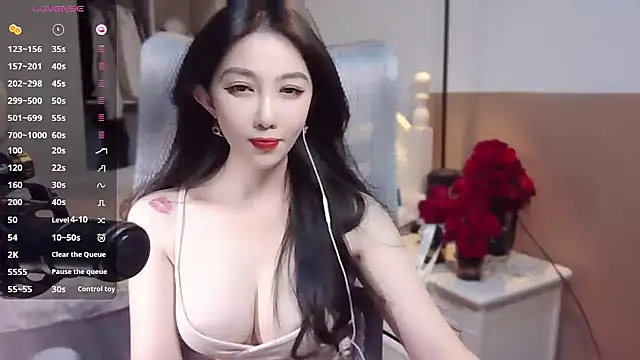 Snapshot of vyizh- chatting on 01-11-25, 06:14 vyizh- online show from 01-11-25, 06:14