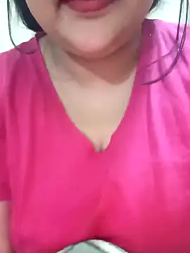 Snapshot of _Redwine_ chatting on 02-14-26, 03:20 Redwine online show from 02-14-26, 03:20