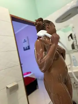 Dellah26 online show from 09-28-25, 06:19