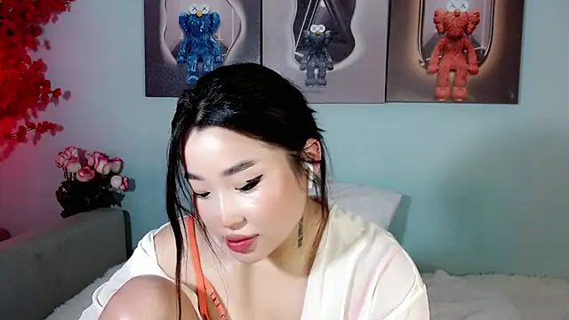 Snapshot of ichiben chatting on 01-07-25, 08:31 ichiben online show from 01-07-25, 08:31