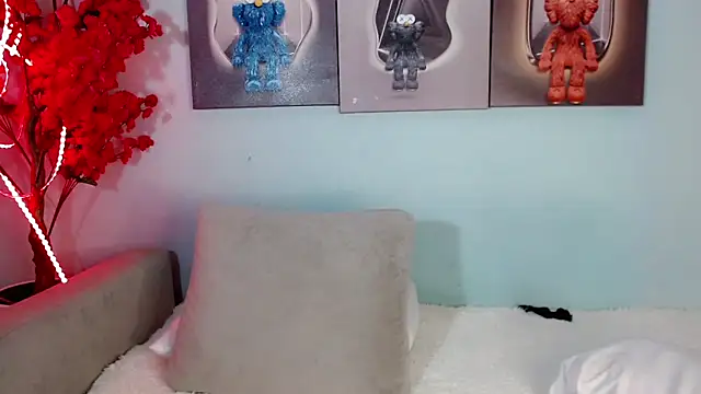 Snapshot of ichiben chatting on 01-19-25, 06:42 ichiben online show from 01-19-25, 06:42