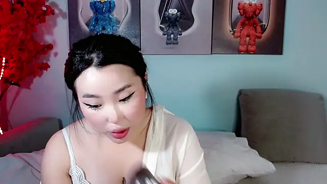 Snapshot of ichiben chatting on 01-22-25, 06:10 ichiben online show from 01-22-25, 06:10