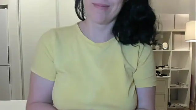 emmita69  online show from 10-11-25, 05:17