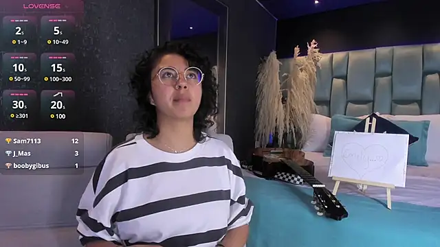 Amareto  online show from 03-10-25, 03:09