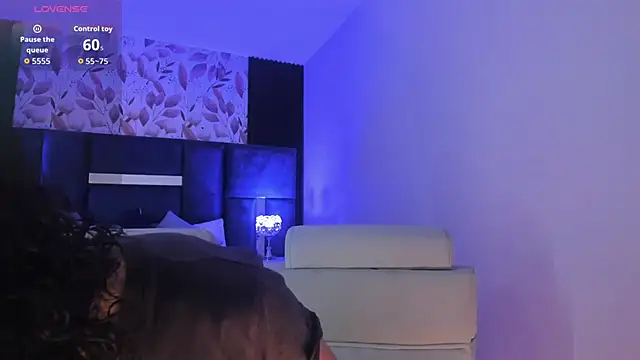 Amareto  online show from 11-27-25, 12:18