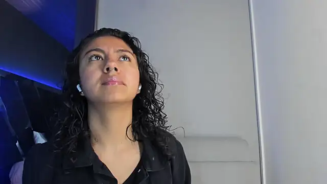 Amareto  online show from 06-30-26, 11:33