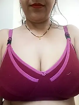 Hot-Shivani online show from 03-26-26, 12:39