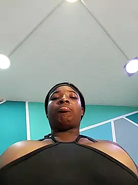 Snapshot of AlondraFerri1 chatting on 12-19-24, 10:21 AlondraFerri1 online show from 12-19-24, 10:21