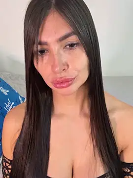 Snapshot of temptation_sweet chatting on 09-14-25, 04:28 temptation sweet online show from 09-14-25, 04:28