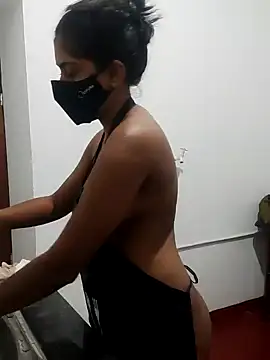 Kunchiii online show from 12-27-24, 03:04