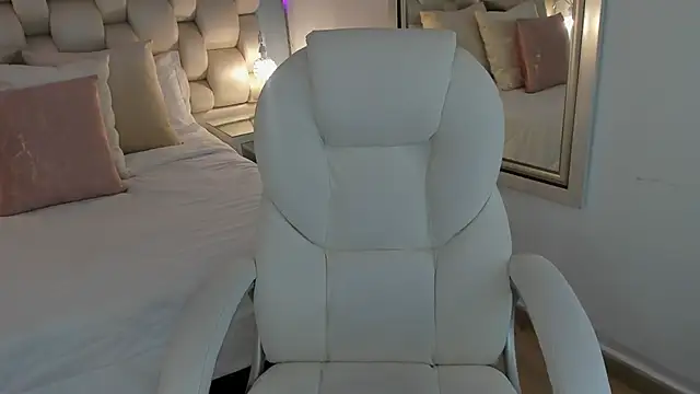 Helleamazing online show from 03-15-25, 06:25