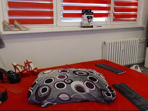 Snapshot of Alexie33 chatting on 02-20-25, 02:35 Alexie33 online show from 02-20-25, 02:35
