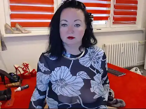 Snapshot of Alexie33 chatting on 02-21-25, 08:40 Alexie33 online show from 02-21-25, 08:40