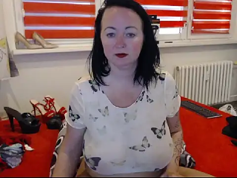 Snapshot of Alexie33 chatting on 02-22-25, 02:30 Alexie33 online show from 02-22-25, 02:30