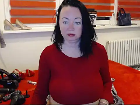 Snapshot of Alexie33 chatting on 02-25-25, 05:58 Alexie33 online show from 02-25-25, 05:58