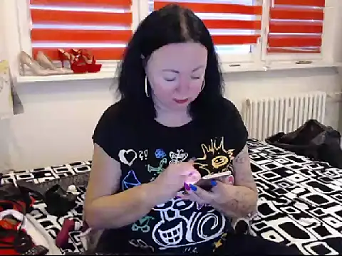 Snapshot of Alexie33 chatting on 03-20-25, 12:00 Alexie33 online show from 03-20-25, 12:00