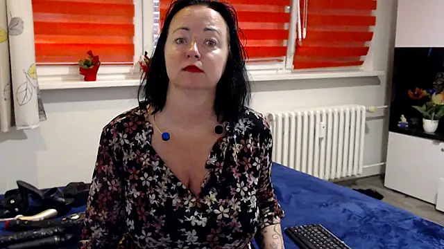 Snapshot of Alexie33 chatting on 06-01-26, 07:43 Alexie33 online show from 06-01-26, 07:43