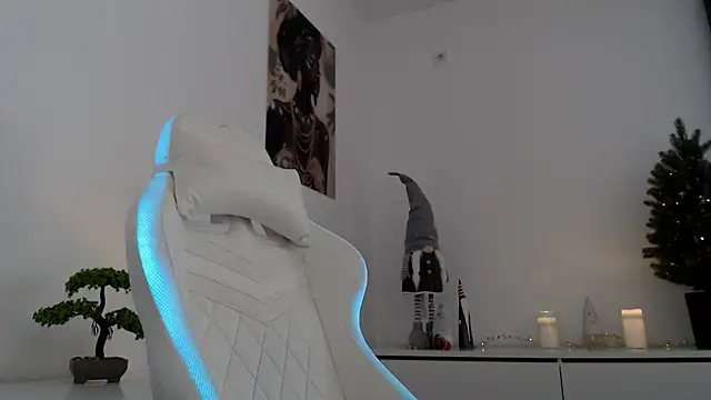 Simply the best online show from 12-19-24, 06:23