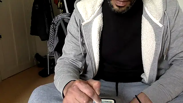 Snapshot of molozeb chatting on 02-02-26, 03:00 molozeb online show from 02-02-26, 03:00