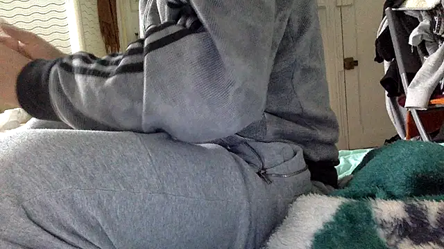 Snapshot of molozeb chatting on 02-03-26, 10:09 molozeb online show from 02-03-26, 10:09