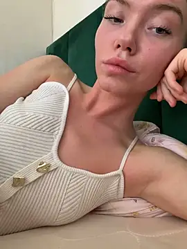 Lisaaa Alisa online show from 03-19-26, 09:02