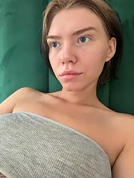 Lisaaa Alisa online show from 07-05-26, 08:54